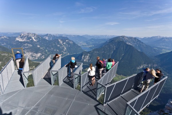 Sonnwendfeuer auf Salzkammerguts Berggipfeln | Foto: Tourismus