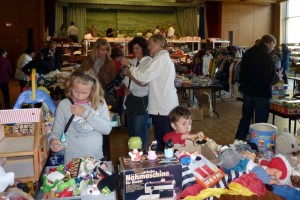 Flohmarkt der Pfarre Ebensee im Rathaussaal